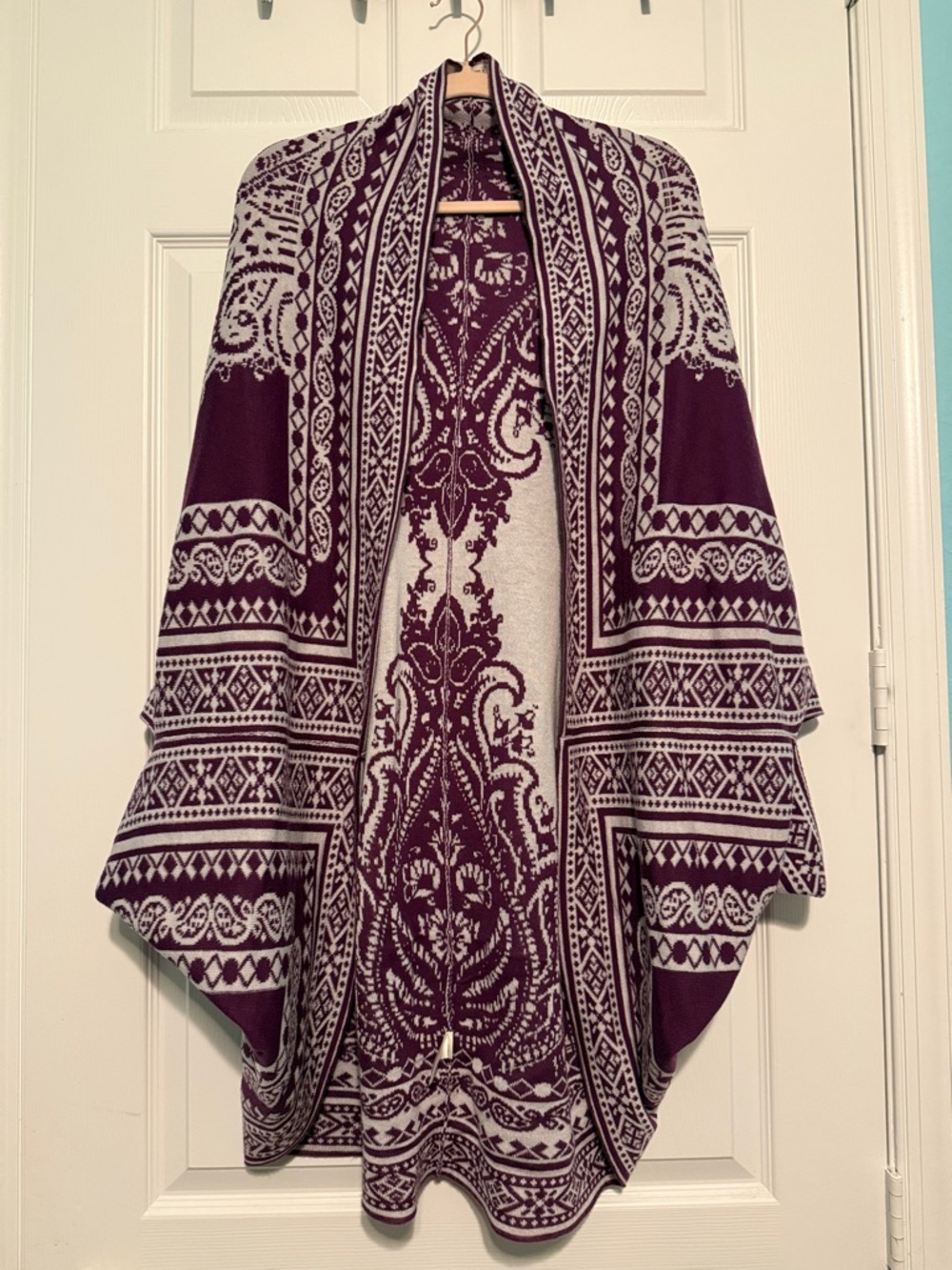 miami Plum and Cream Jacquard Draped Poncho